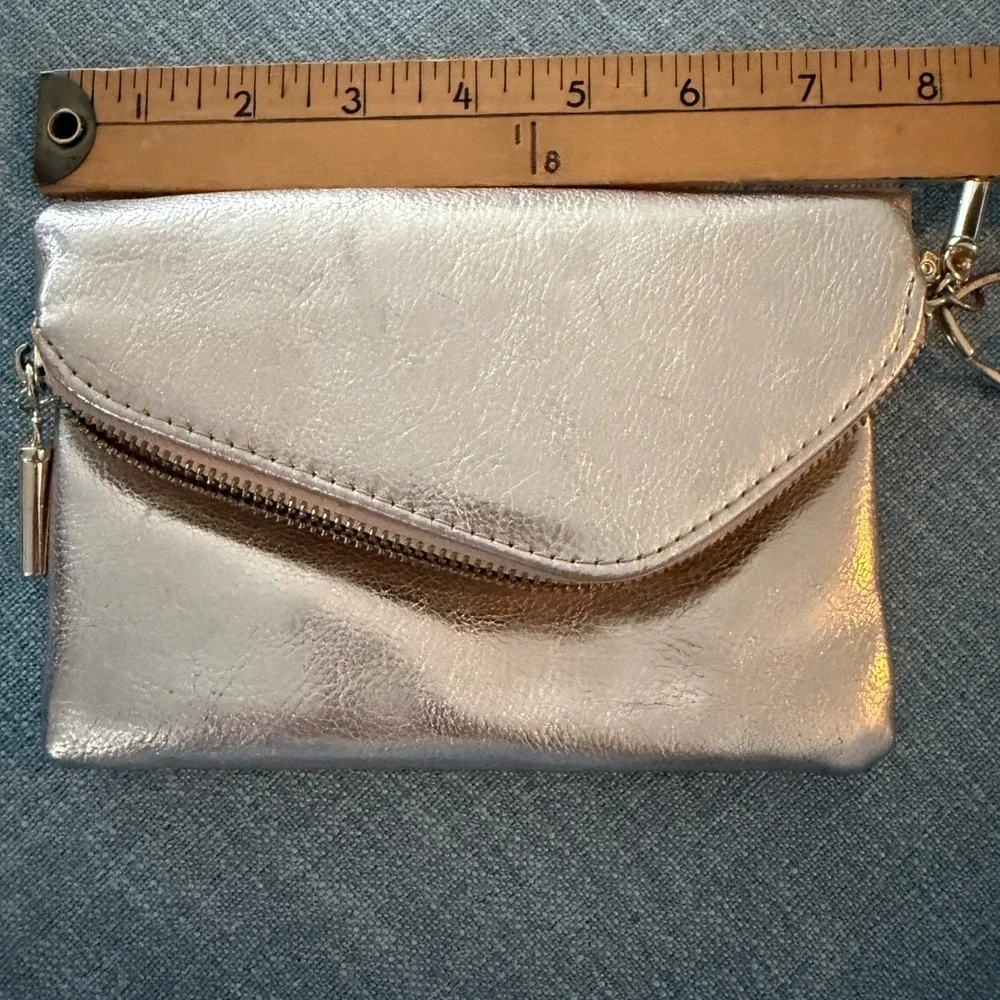 Betsey Johnson Rose Gold Metallic Envelope Coin Purse‎ Kiss Kiss Heart Charm